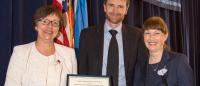 Susan Rydahl Hansen, Head of Nursing Research, Bispebjerg Hospital; Jarl Frijs-Madsen, Consul General of Denmark; and Dean Bobbie Berkowitz
